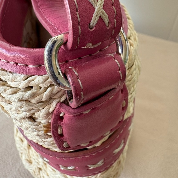 Brighton Pink and Tan Woven Shoulder Bag - Picture 5 of 12